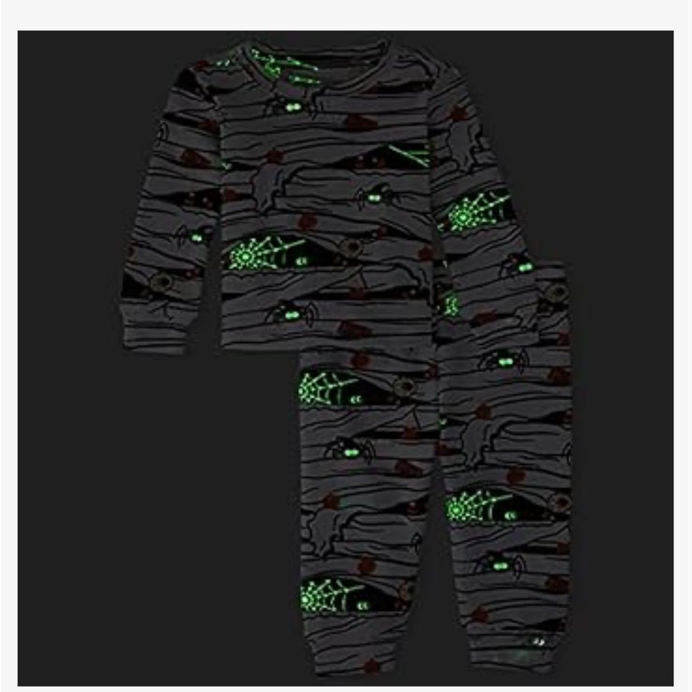 Adult M The children’s place 100% cotton Halloween glow in the dark pajamas